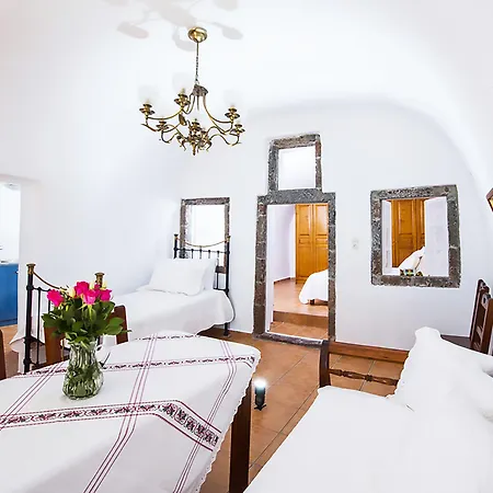 Kadia Traditional Residences Hébergement de vacances Vourvoúlos