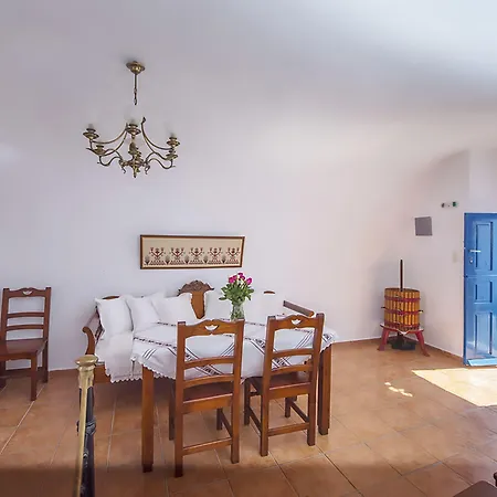 Kadia Traditional Residences